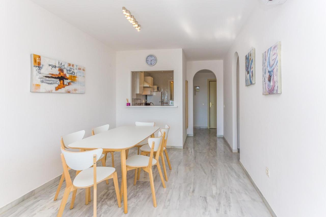 شقة Gran Calahonda 2Br 2Ba With Terrace Wifi/Ac/Pool Sitio de Calahonda المظهر الخارجي الصورة